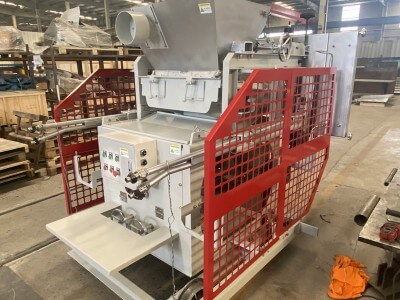 阿特钚銳 窯爐投料機(jī)